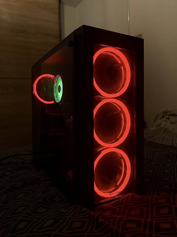 PC: Pc gaming GeForce RTX 3060msi AMD Ryzen 5 3600x – Usato da Villars-le-Grand venduto da Mathieu.haesler