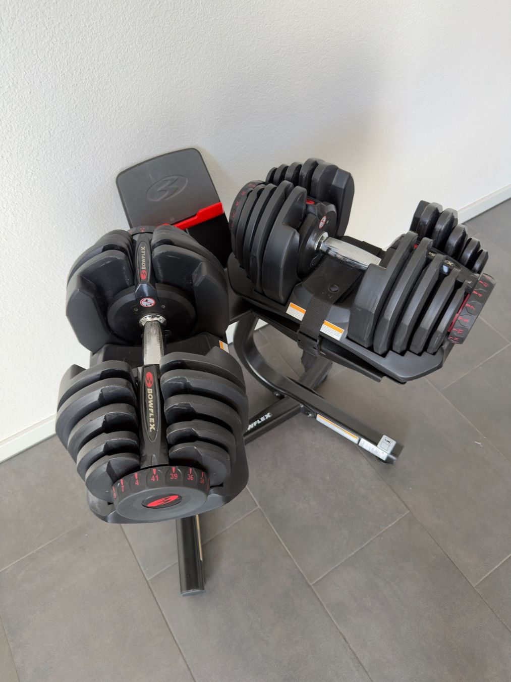 Bowflex Manubri & Pesi: 2x Bowflex 1090i inkl Ständer - 42KG Version – Usato da Niederglatt ZH venduto da Expatriate 2