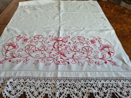 Handbestickte Deckchen Vintage Spitze Stickerei rot