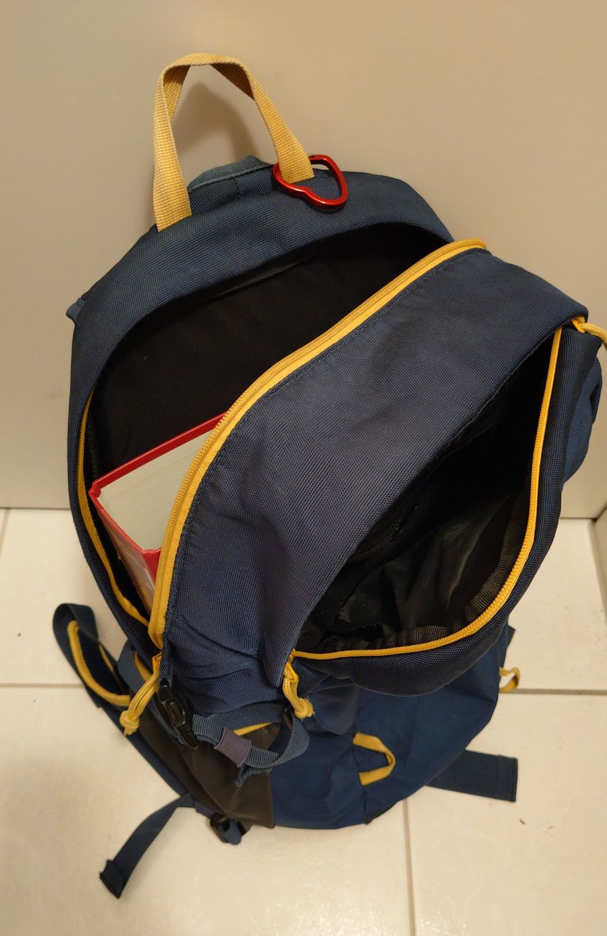 Helly Hansen Rucksäcke: Helly Hanson Daypack Rucksack ca 20l – Gebraucht aus Allschwil von Swisstoybox 3