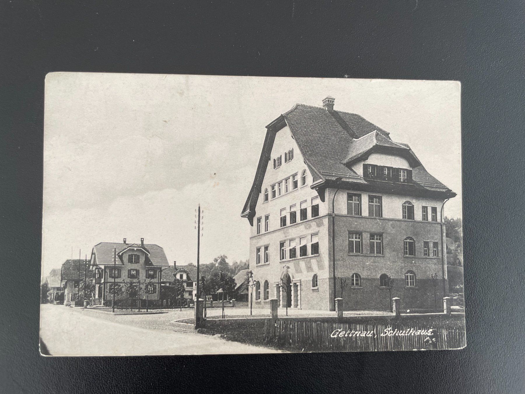 Cartoline postali: AK LU Gettnau, Schulhaus – Usato da Thal venduto da Danny82