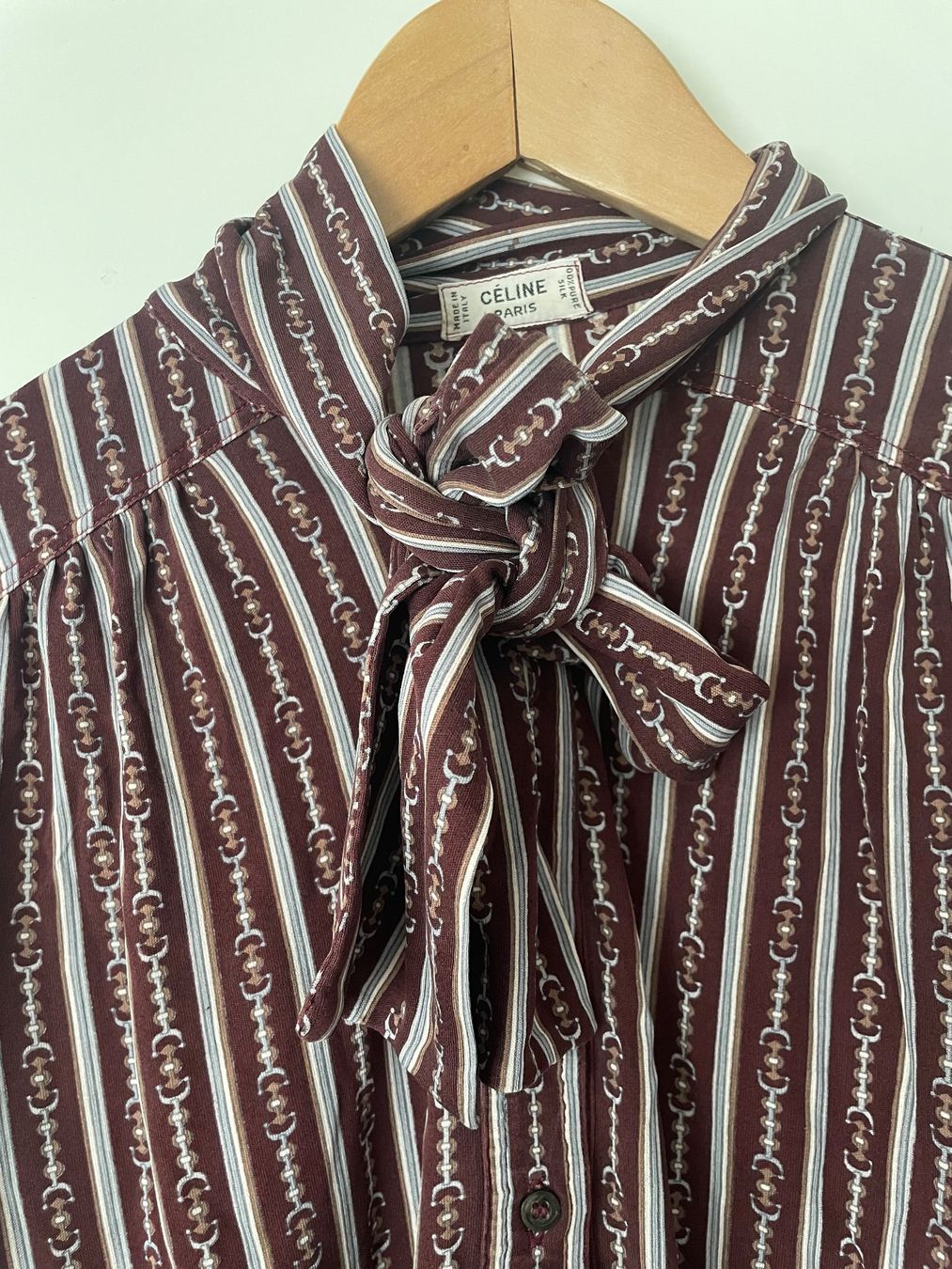 Celine Blusen: Vintage Céline Bluse, 100% Seide – Gebraucht aus Zürich von selavia 1