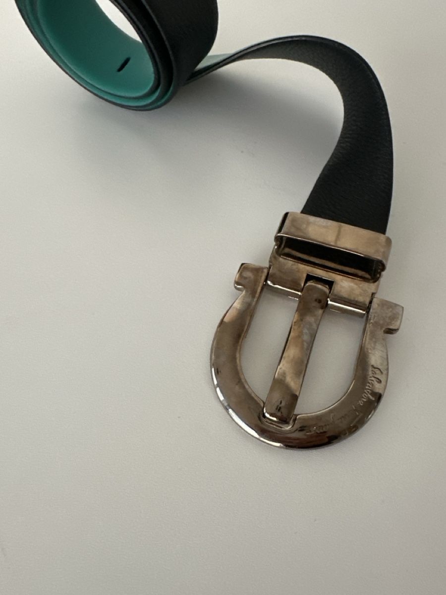 Salvatore Ferragamo Cinture: Salvatore Ferragamo Reversible Leather Belt – Nuovo (secondo la descrizione) da Binningen venduto da can_s2yh