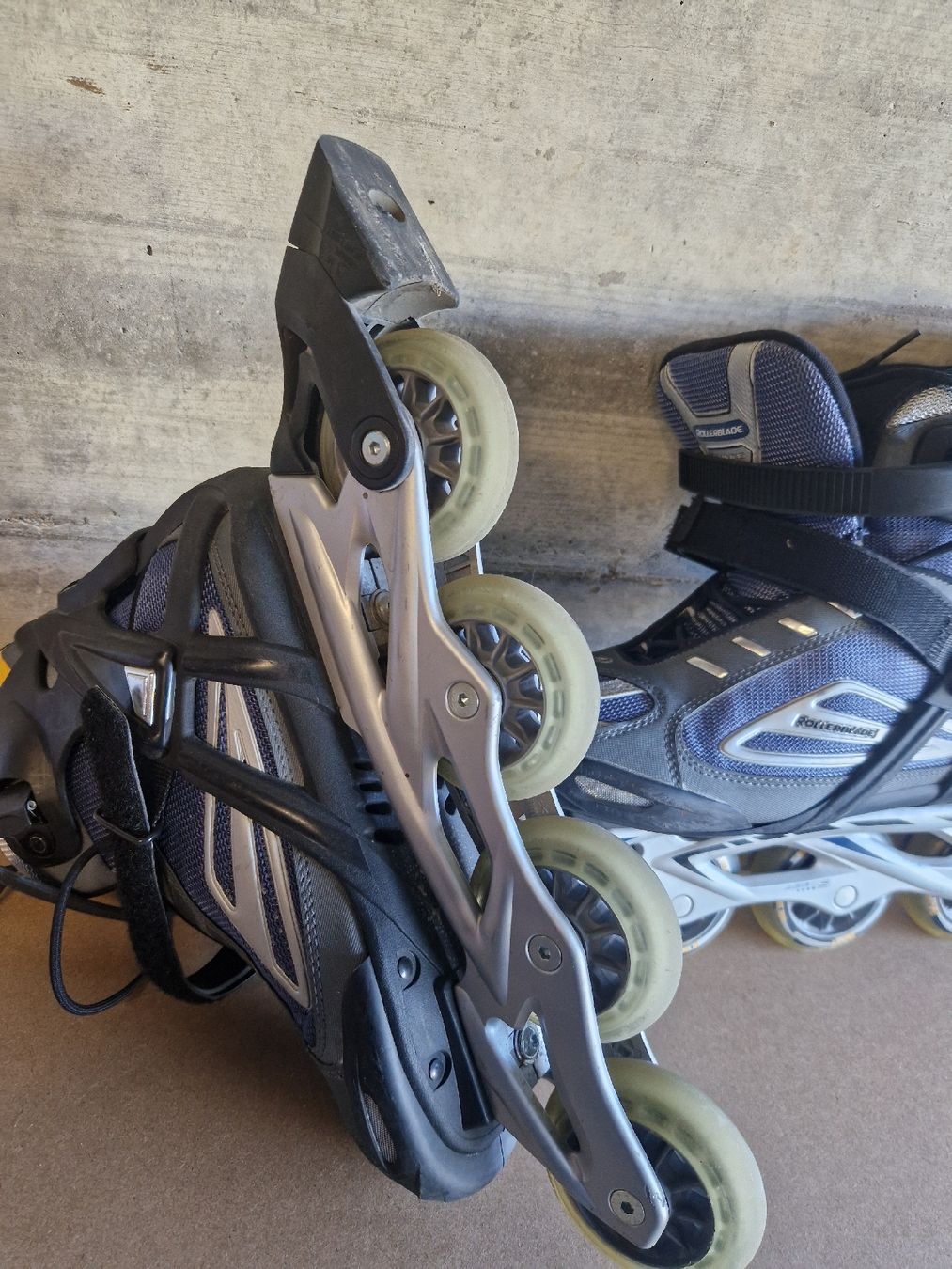 Inline-Skating & Rollschuhe: Rollers Rollerblade taille 41 – bon état – Gebraucht aus Colombier NE von videstock 1