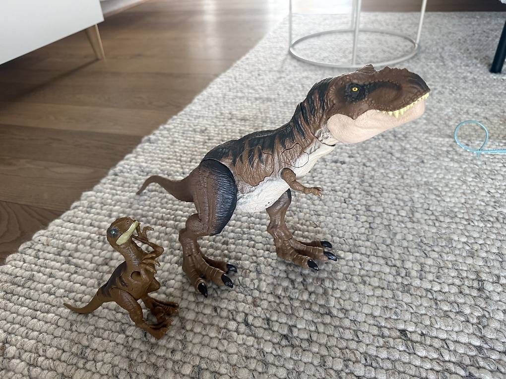 Jouets: JURASSIC WORLD T-Rex  – D'occasion à Chur par Nina12345