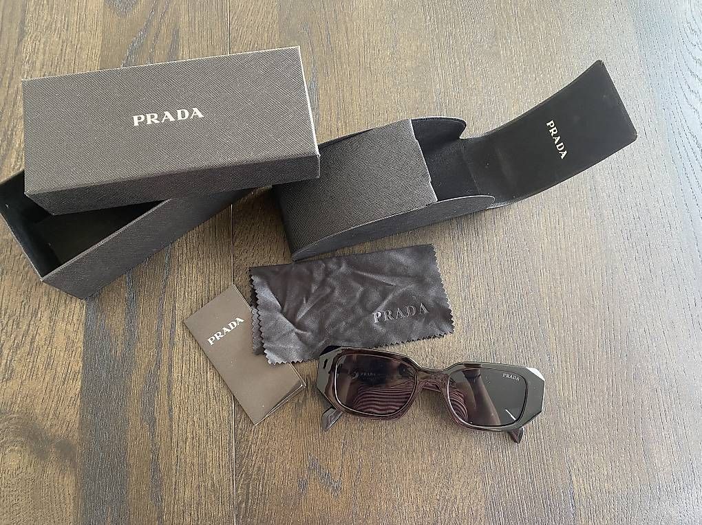 Brillen & Gläser: PRADA Lunettes de soleil PR17WS - Original! – Gebraucht aus Epautheyres von mb_18