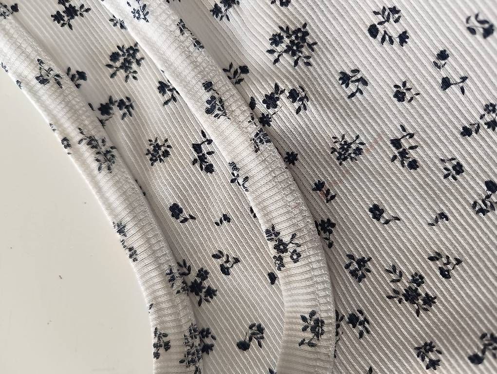 Camicette, T-shirt & Top: Tops von Zara in der Grösse 140 – Usato da Olten venduto da mel_8vjv 1
