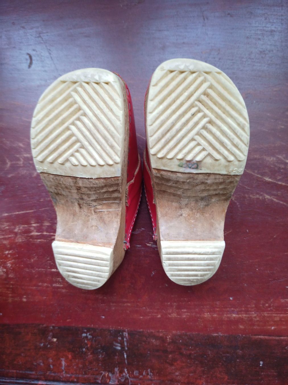 Scarpe per ragazzi: Rote Schwedische Zoggeli Gr. 24 – Usato da Bern venduto da Cassiopeia-72 1