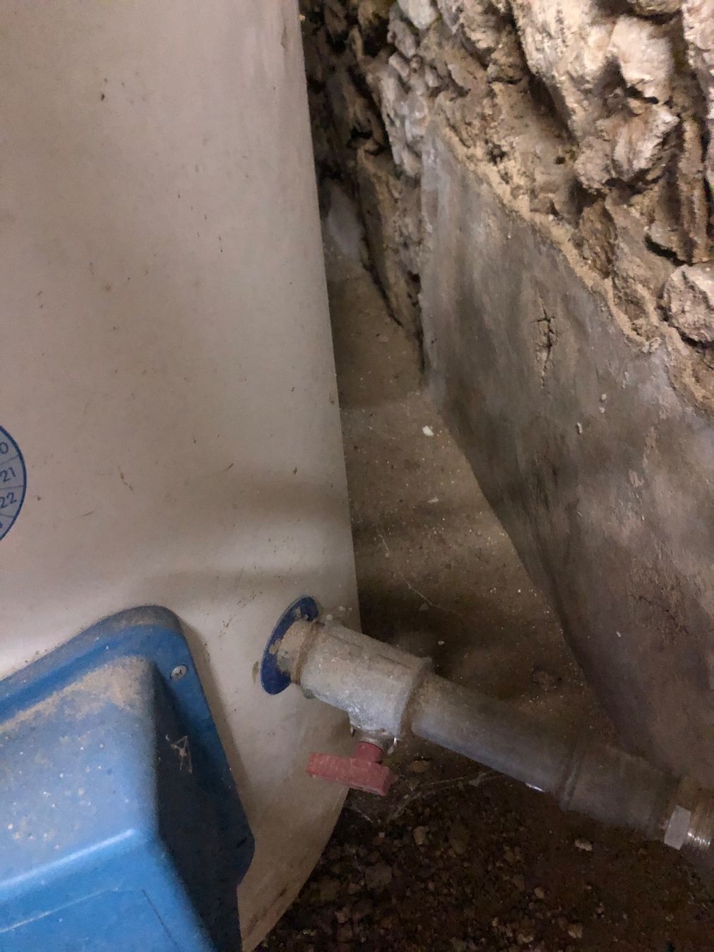 Sanitari: Chauffe-eau / boiler 200 litres – Usato da Valangin venduto da Melanosmelanos 2