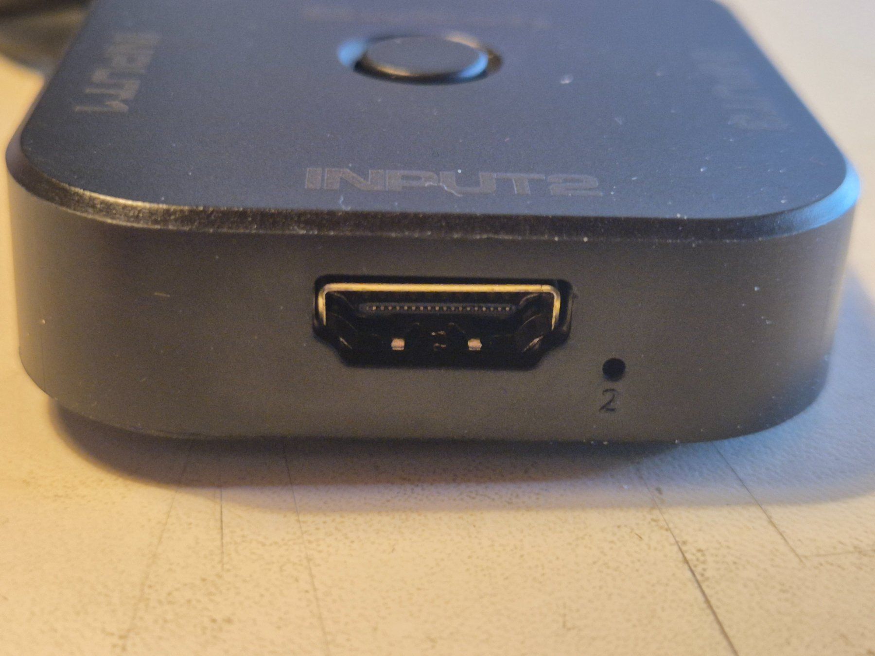 Adaptateurs: 3-fach HDMI 2.1 8K Adapter Splitter Switch Umschaltbox – Neuf avec emballage d'origine à Pratteln par Motodrom 2