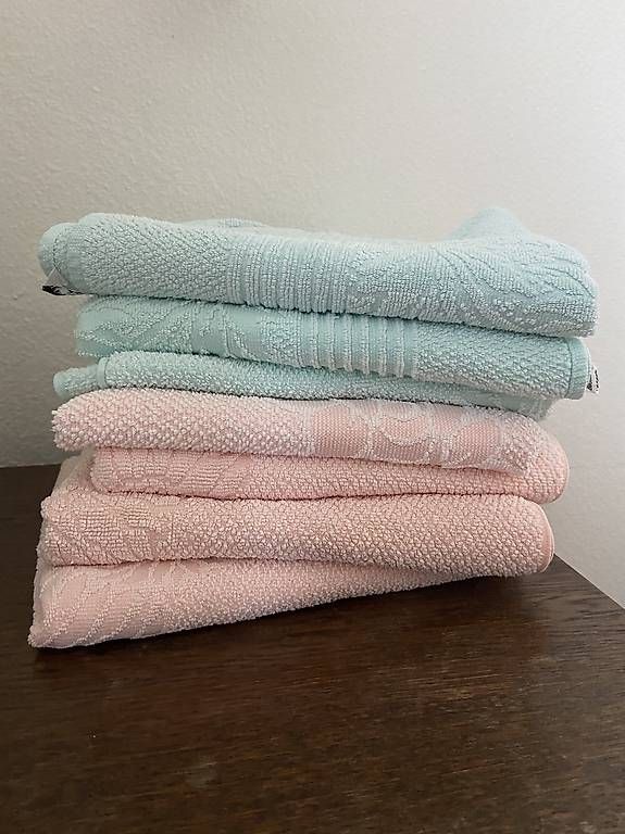 Teli da bagno: Handtücher Set Pastellfarben (rosa & mint) – Usato da Tägerwilen venduto da lea_vs97