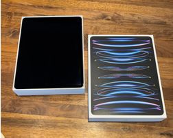 iPad Pro 12,9″ 6. Gen Wifi + Cellular inkl. Magic Keyboard