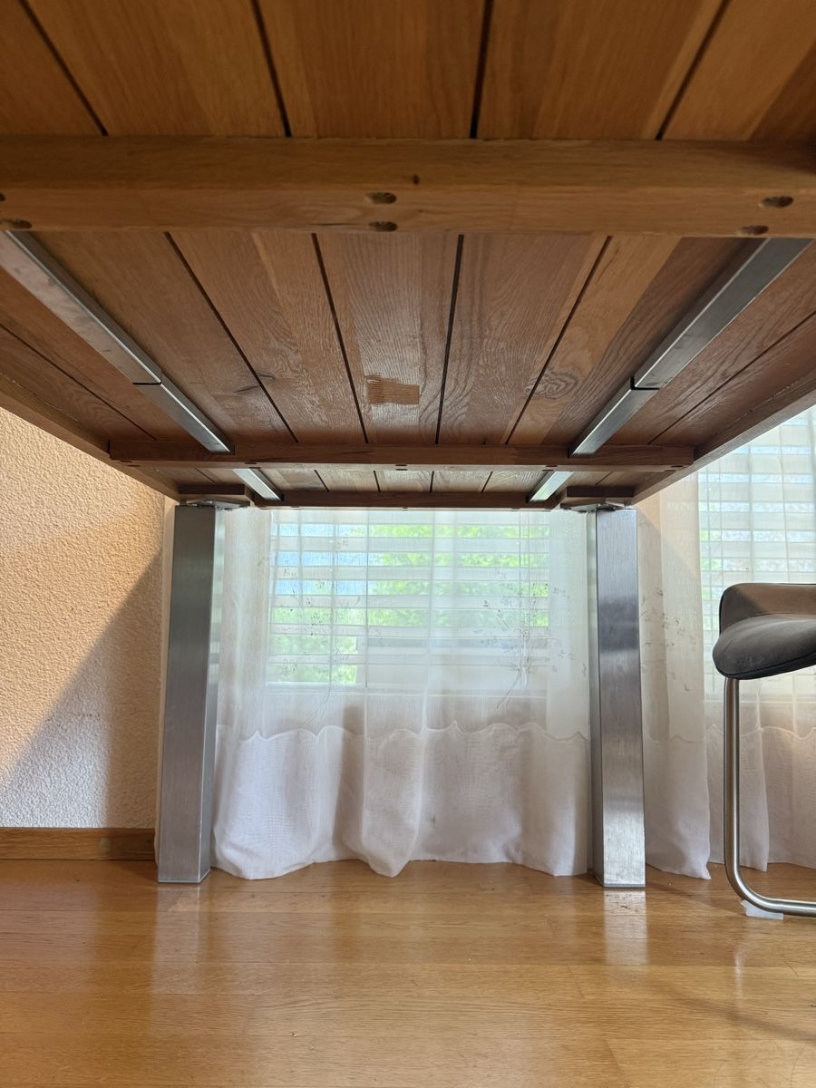 Tavoli: Stilvoller Holztisch – Usato da Gwatt (Thun) venduto da lou_k6nh 2