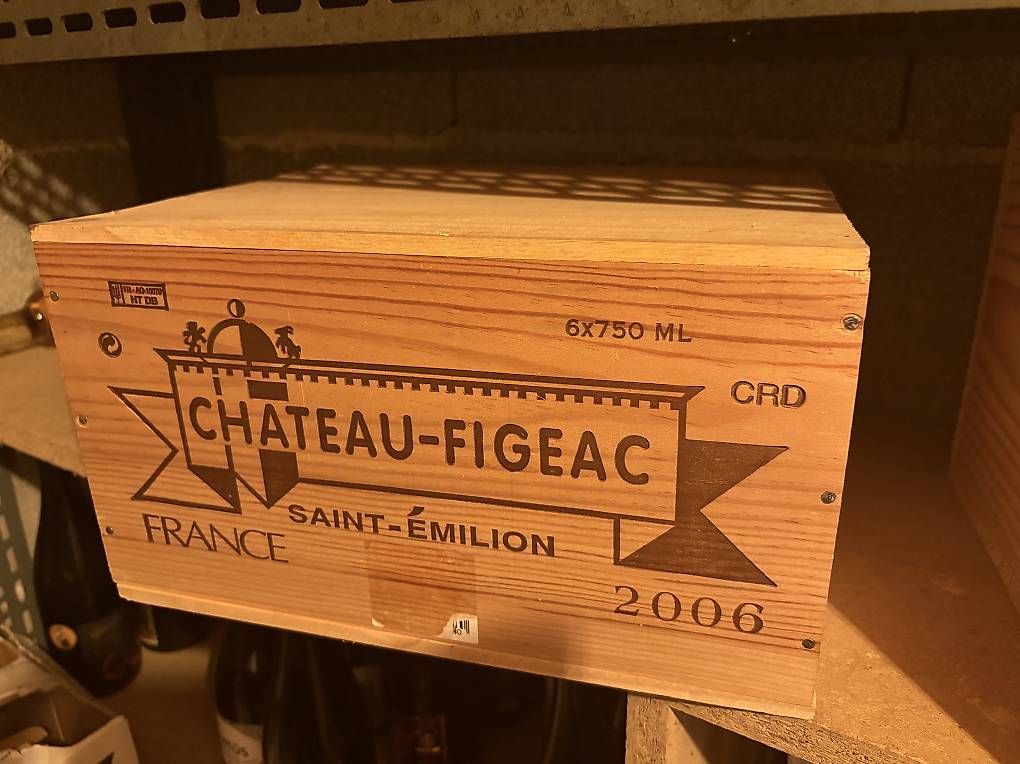 Vins: Château Figeac 2006 – Neuf avec emballage d'origine à Courrendlin par jul_f8fg