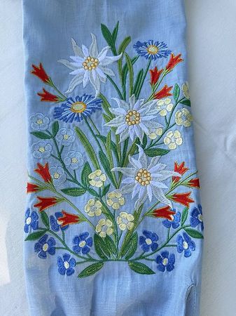 Damen Leinenbluse mit Alpenblumen Stickerei Blau