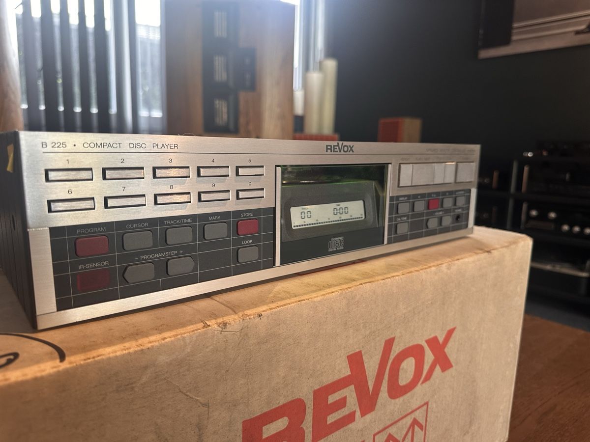 Revox Lettore multimediale & Streamer: Revox B 225 cd player – Usato da Vevey venduto da Dborg 2