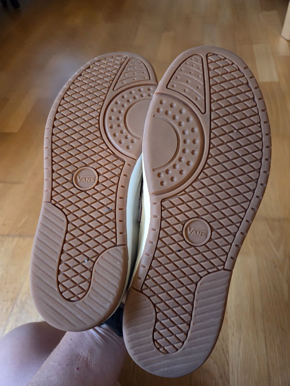 Vans Scarpe da uomo: Vans Lowland 2.0 – Usato da Bern venduto da turbofairfield 5