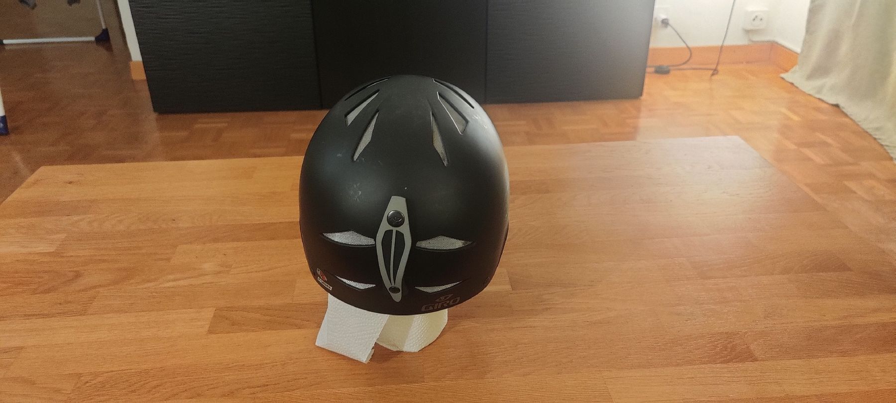 Giro Caschi: Casque de ski Giro avec lunettes de ski – Usato da Lausanne venduto da joltei 1