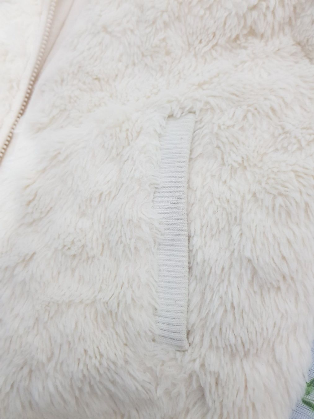 Maglioni & Felpe: Sweatshirt / Pullover Mädchen 128 – Usato da Biel/Bienne venduto da KatarinaFilip 3