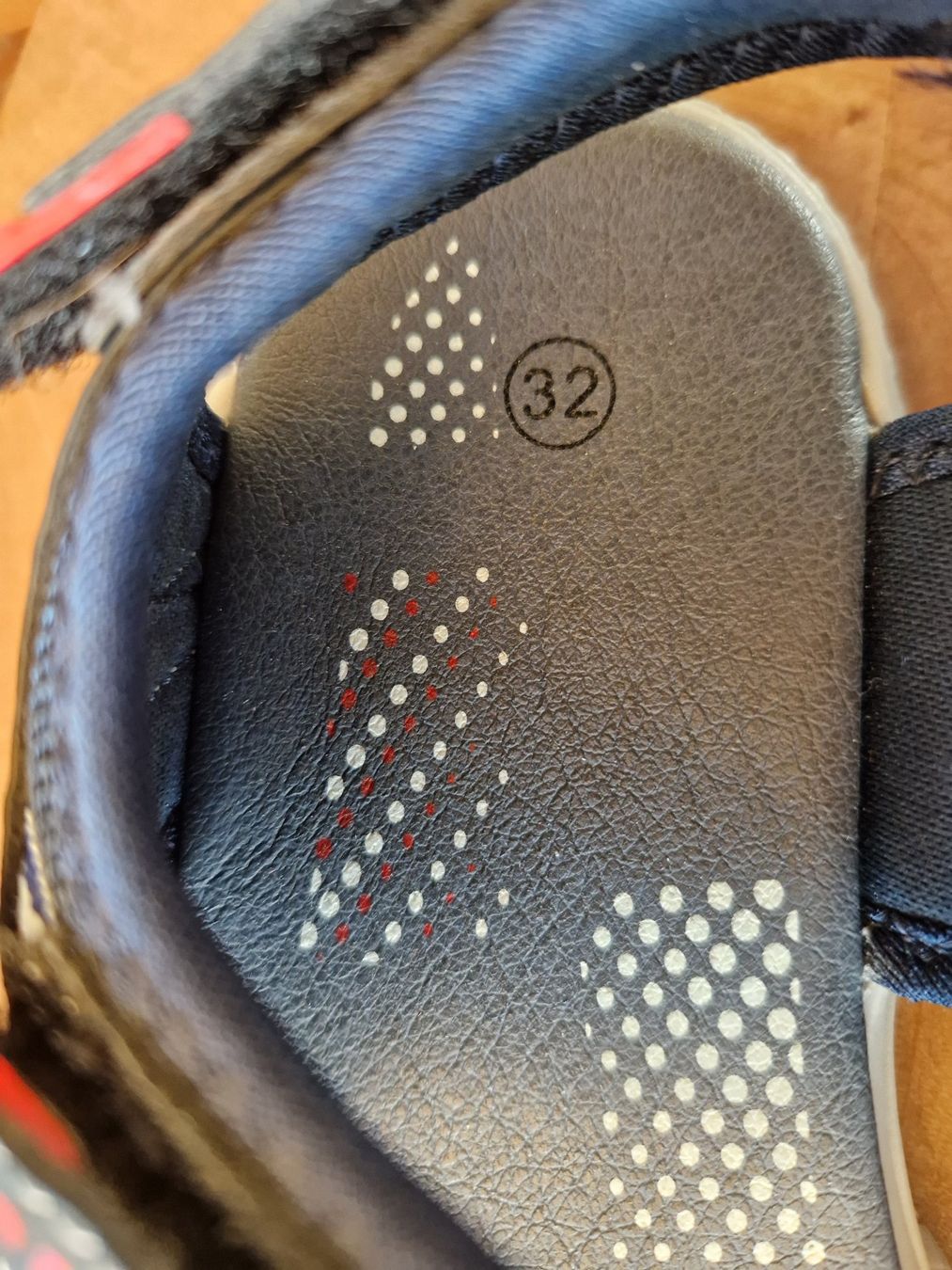 Scarpe per ragazzi: Sandalen / Sommerschuhe 32 – Usato da Giswil venduto da monimaus08 1