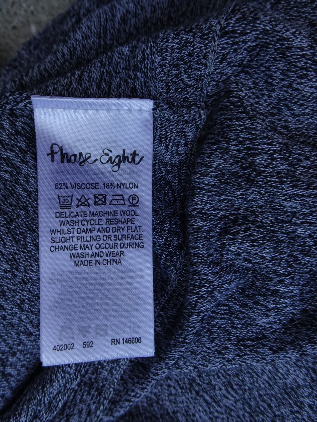 Phase Eight Giacche: Phase Eight Strickjacke grau Gr. 12 /38 lang Strickmantel – Usato da Winterthur venduto da blumeblau77 4