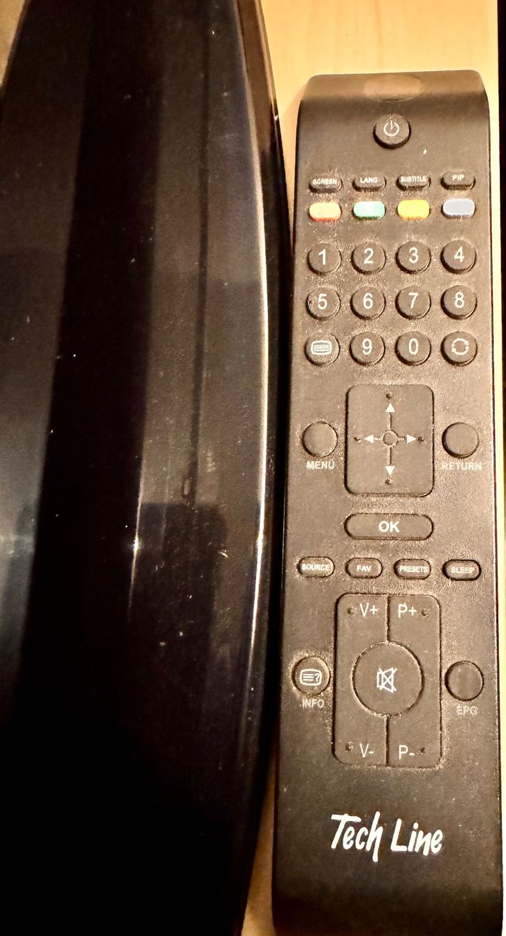 Fernseher: TechLine TL26LC741 – Gebraucht aus Hermetschwil-Staffeln von Mobile2013 3