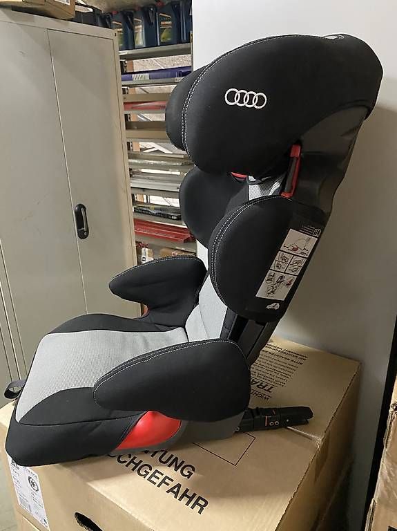 Seggiolini per auto: Kindersitz original Audi – Usato da Rütihof venduto da Ta-289 2