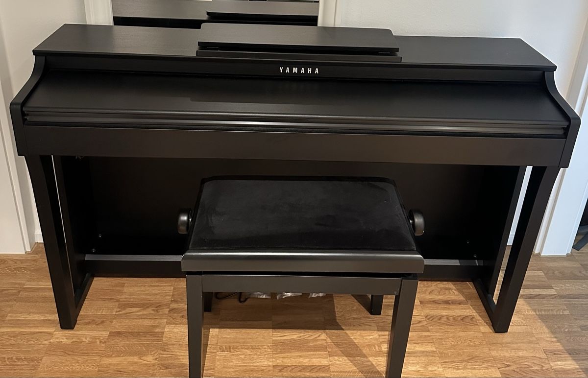 Yamaha Strumenti musicali: Yamaha CLP - Digitalpiano – Usato da Basel venduto da kristinapet 5