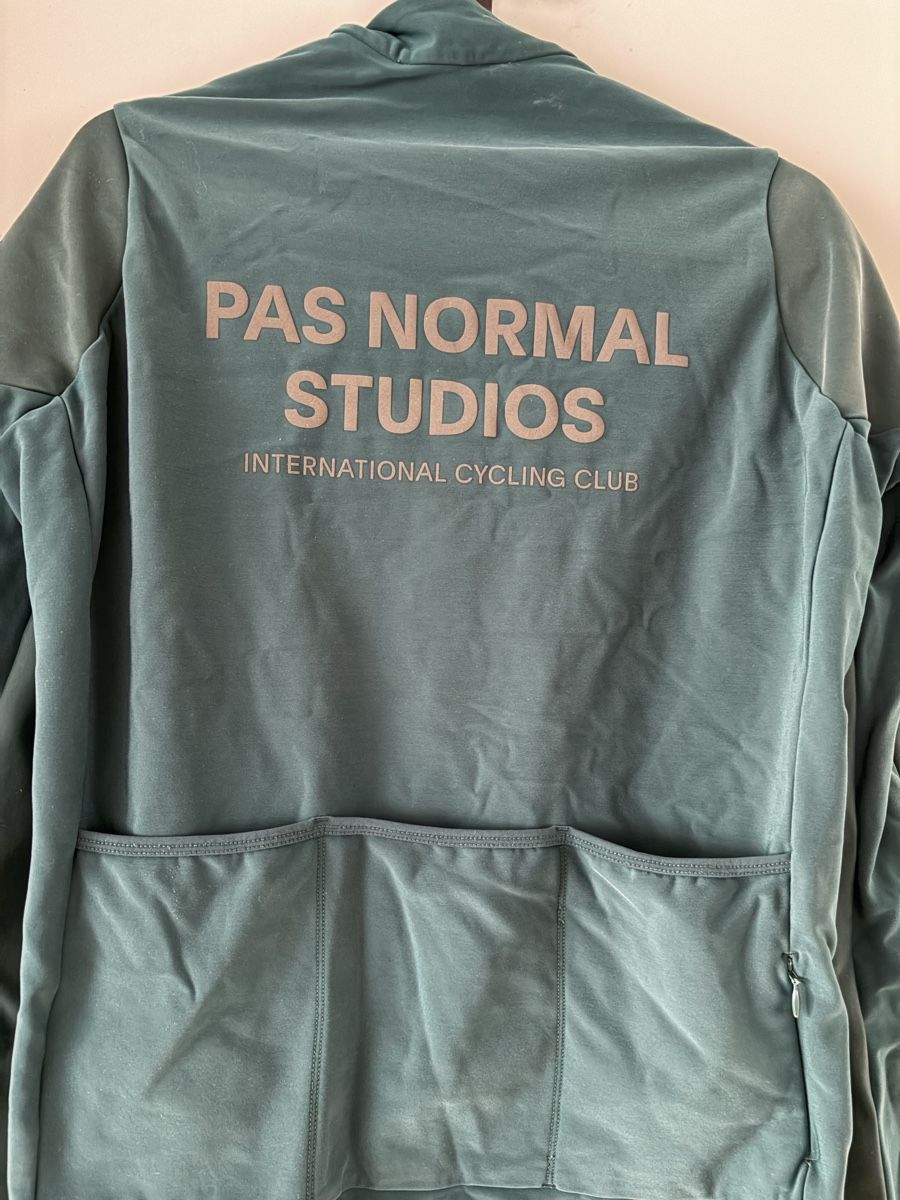 Pas Normal Studios Leibchen & Hosen: Pas Normal Studios Winter Jersey – Gebraucht aus Zürich von von_sj9s 3