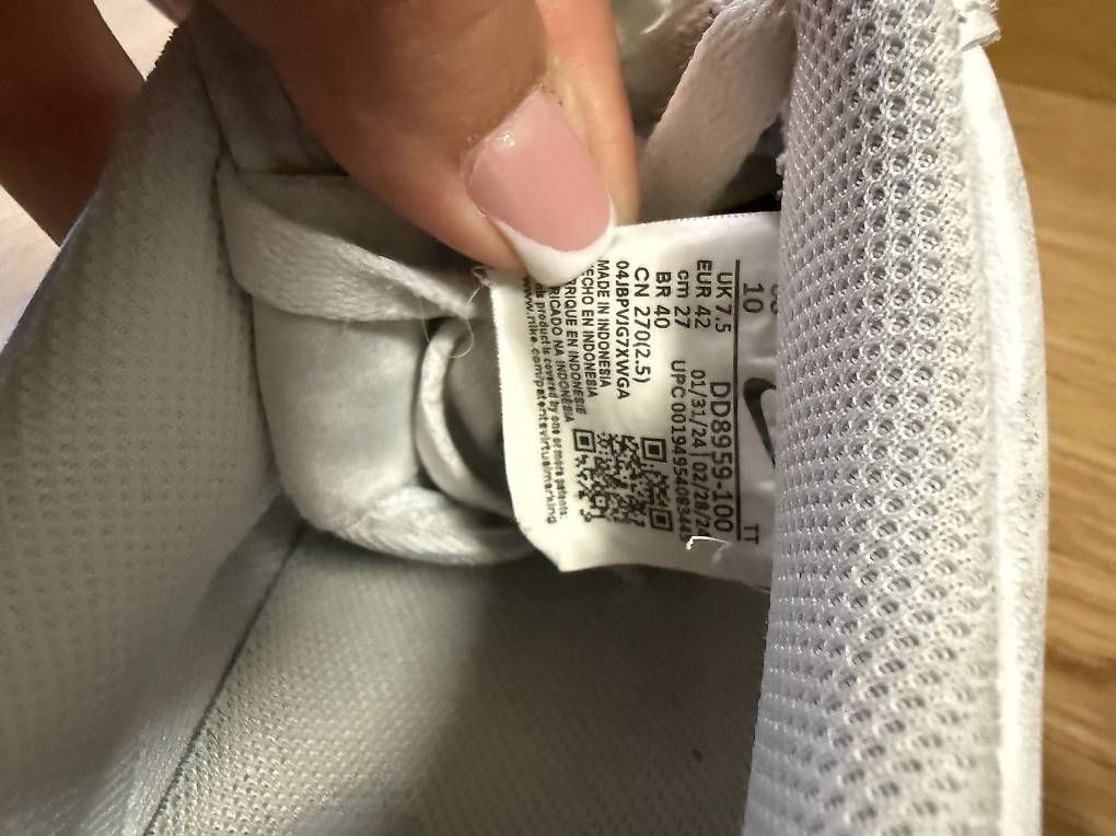 Scarpe da uomo: NIKE AIR FORCE 1 SNEAKERS – Usato da Winterthur venduto da fij_f65r 2