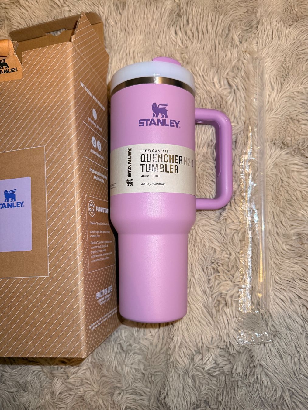 Stanley Borracce & Thermos: Stanley Quencher 1.18L Neuf! – Nuovo e nell'imballaggio originale da Lausanne venduto da PANDA7