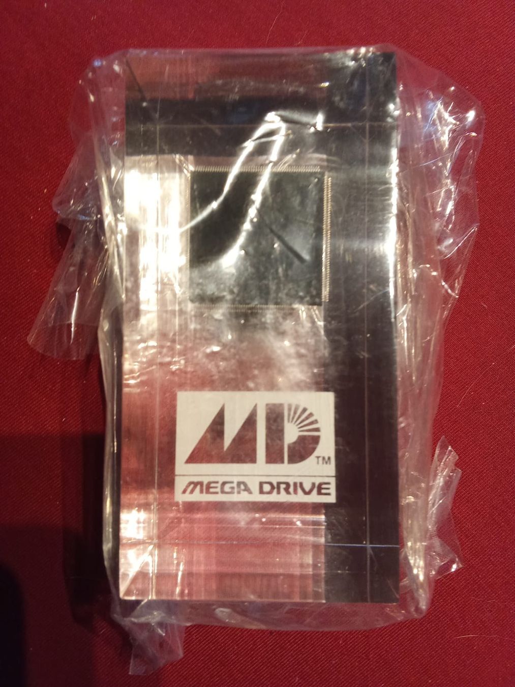 Sega Giochi: Commemorative Mega Drive acrylic crystal with chip inside – Usato da leytron venduto da willowlepetit 1