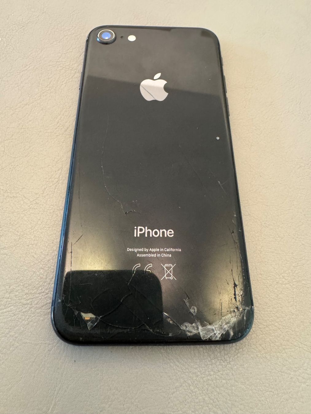 Apple Handys / Smartphones: iPhone 8 – Defekt aus Adliswil von Busys 5