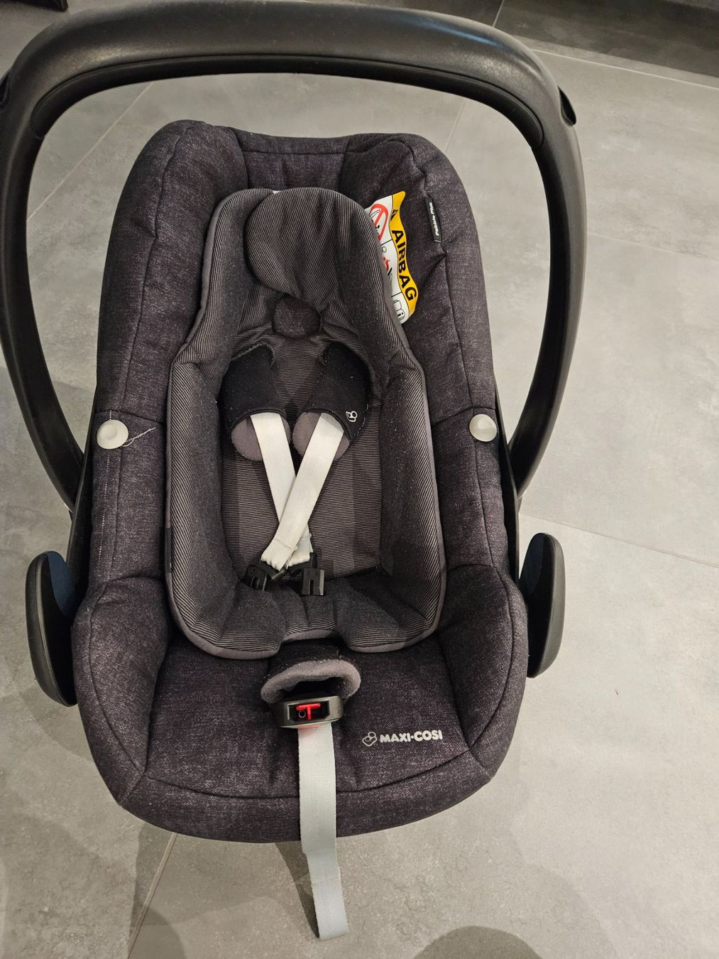 Maxi-Cosi Seggiolini per auto: Maxicosi pebbel plus – Usato da Zielebach venduto da him_dwt5