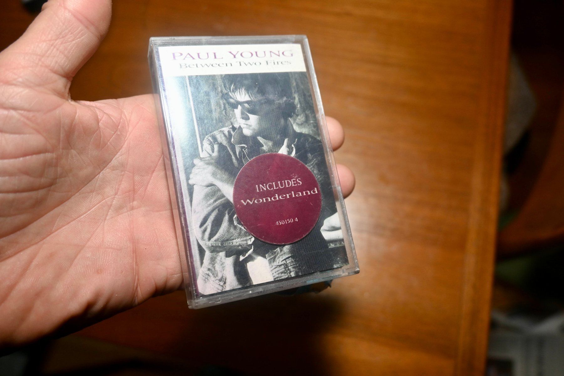 Musicassette: MC Paul Young ..Wonderland... Between Two Fires – Usato da Pfaffhausen venduto da mono_rec 1
