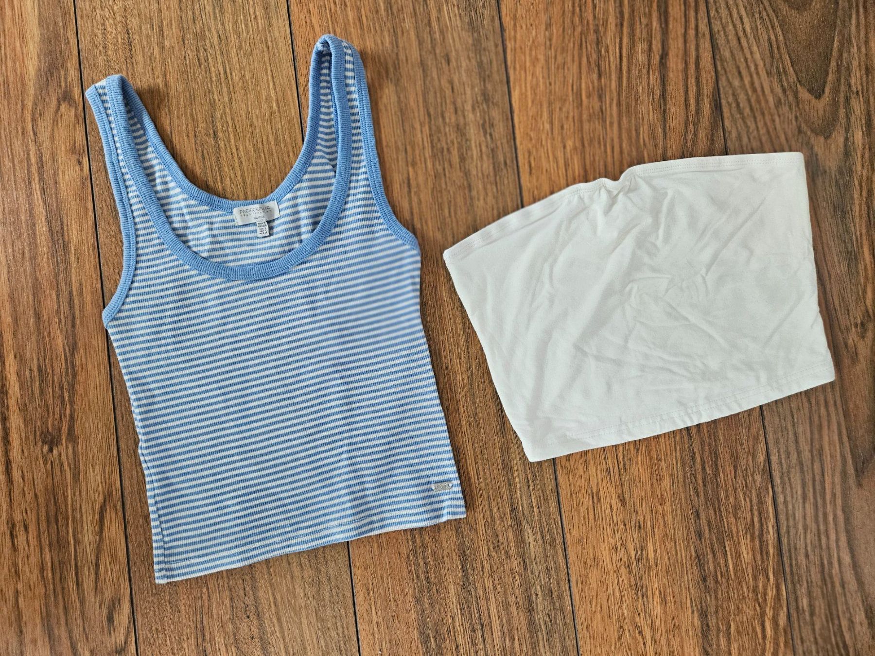 Pull&Bear Blusen, T-Shirts & Tops: 2x Sommer Top - cropped mit **PULL&BEAR** Gr. 158 (S) – Gebraucht aus Buchrain von regenblume3