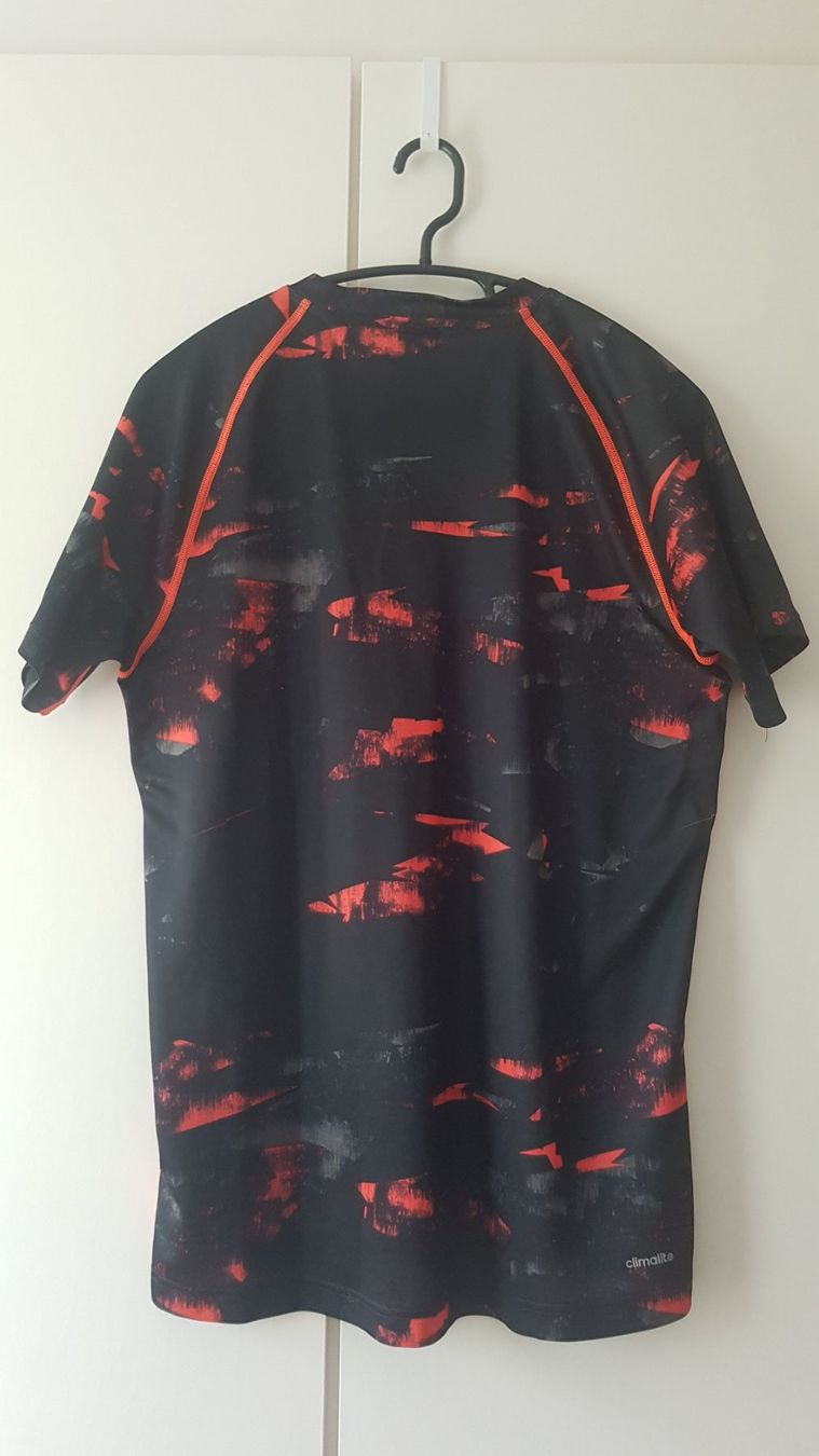 Adidas T-shirt: ADIDAS Sport T-Shirt – Usato da Therwil venduto da Hexe13 1