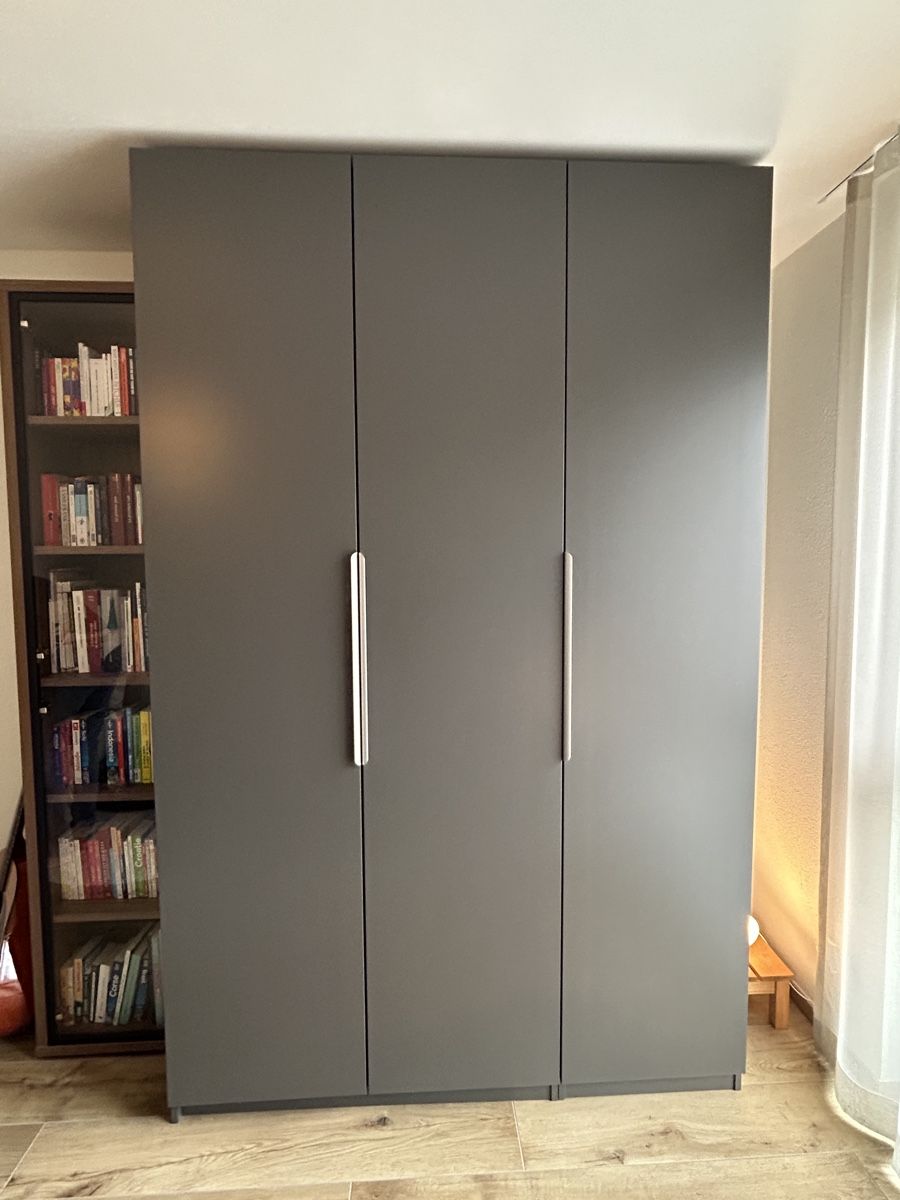 IKEA PAX Schrank / Armoire dunkelgrau / anthracite (Neu (gemäss Beschreibung)) in Günsberg für CHF 339 – nur Abholung auf Ricardo kaufen