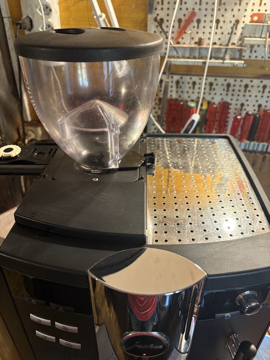Jura Macchine per caffè & Macchine per espresso: Jura xs 90 – Usato da steffisburg venduto da Fluehli3 1