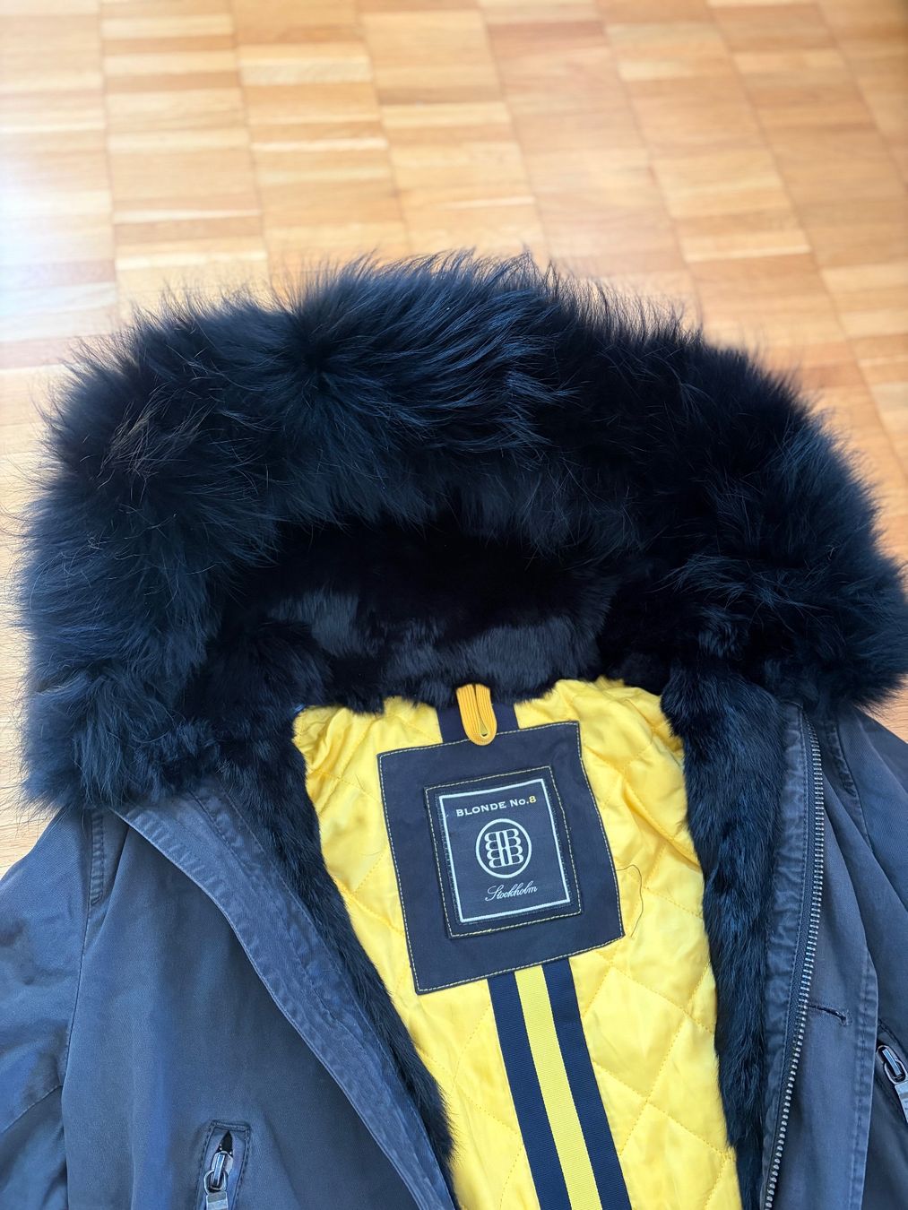 Cappotti: Blonde No. 8 Parka – Usato da Esslingen venduto da MaximeNi 3