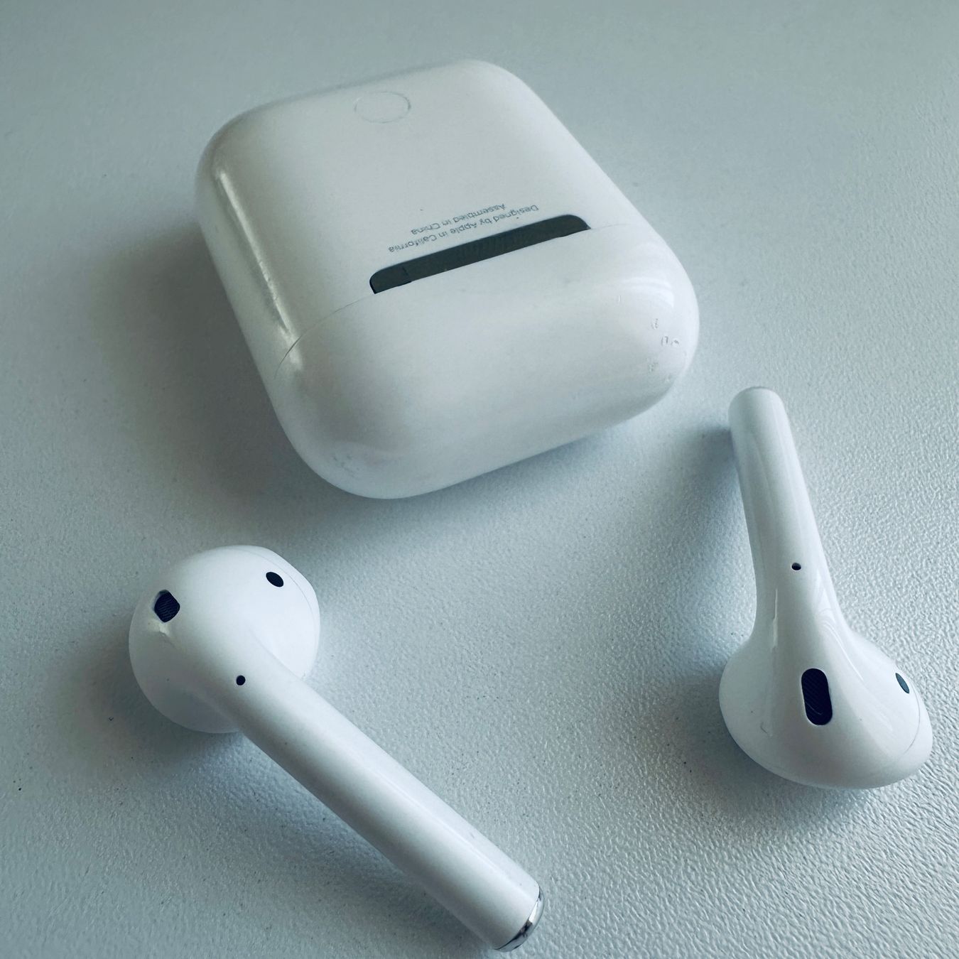 Apple Cuffie: Original Apple AirPods 2 Kopfhörer Wireless Lightning Kabel – Usato da Basel venduto da MY.AIRPODS.SHOP 6