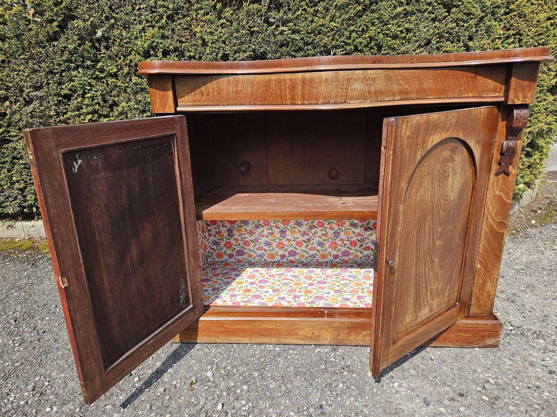 Cassettiere: Commode ancienne en bois massif, 2 portes & 1 tiroir – Usato da Bussigny venduto da Zabeth1030 2