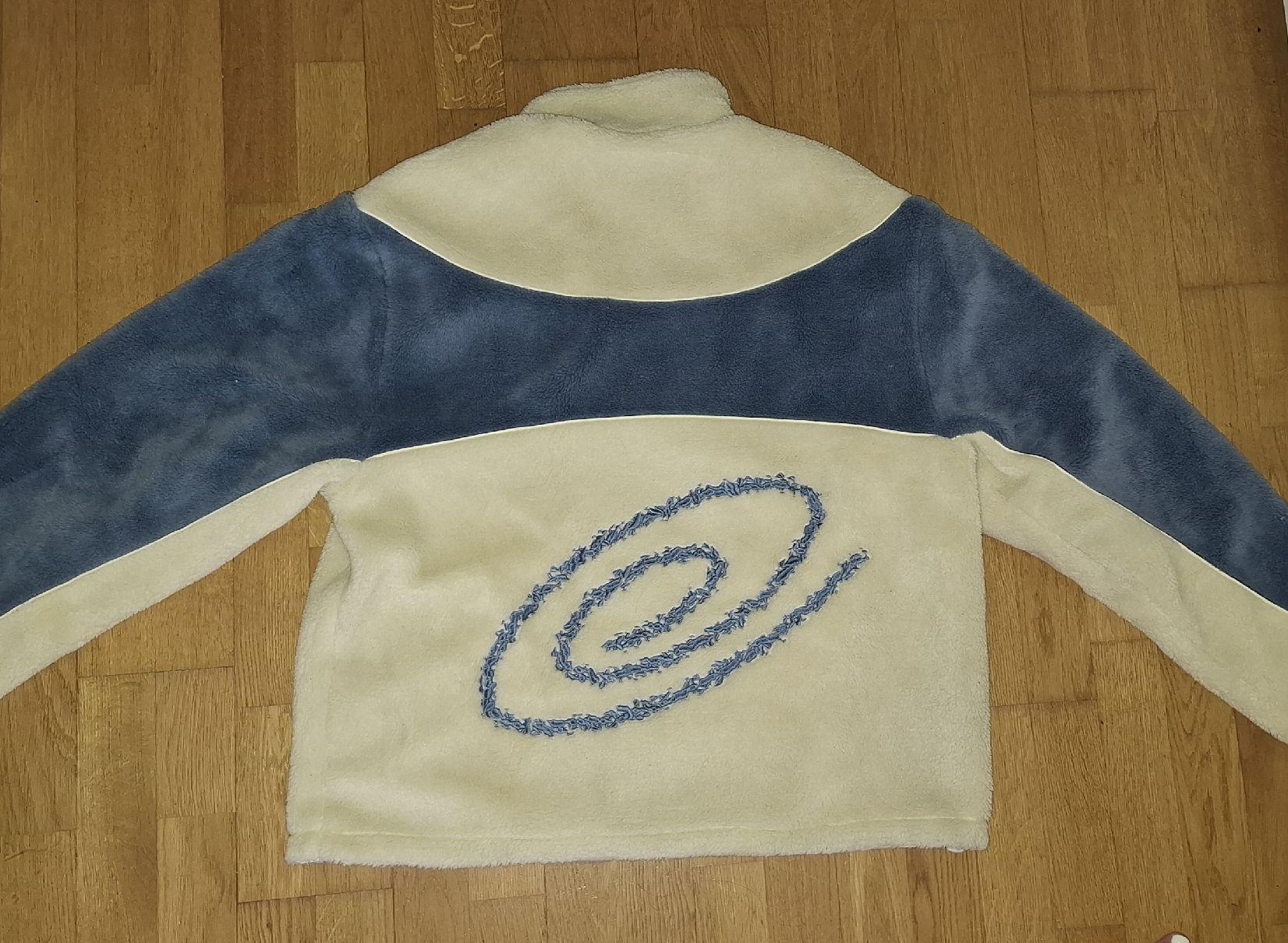 Jacken: Cozmoz Jacke  – Gebraucht aus Jegenstorf von Ambruz19 1