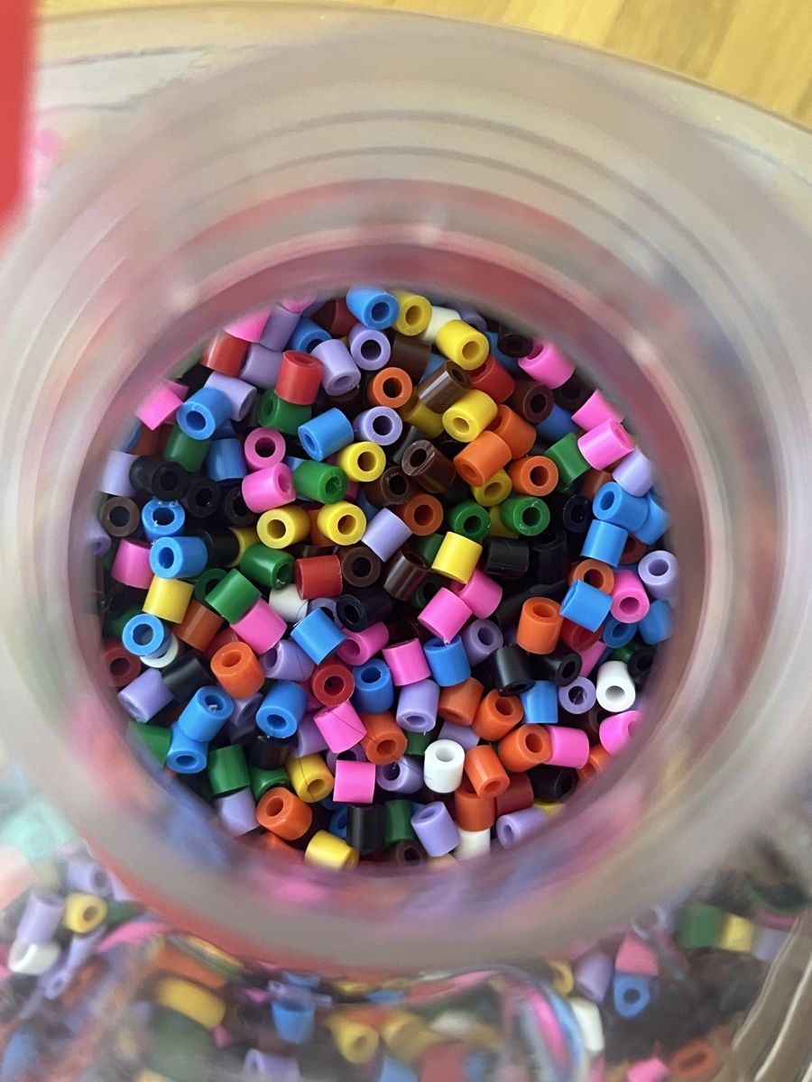 Perle (finte): Perles mutilcolores IKEA – Usato da Plan-les-Ouates venduto da Belinda.thim