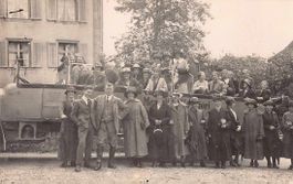 2 historische Fotos ARMEE SCHNEIDEREI AEGERI - selten !!!