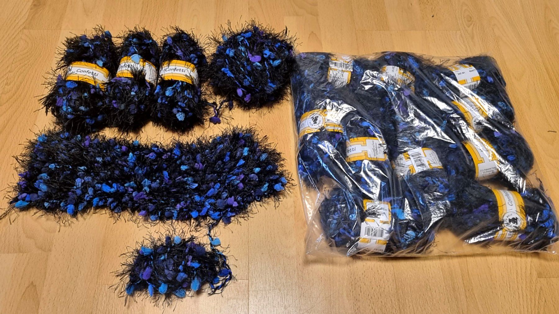 Wolle: 14 Bernetta Confetti Wolle Polyester à 50g "Fancy fur"-Art – Neu (gemäss Beschreibung) aus Effretikon von lenalisa63
