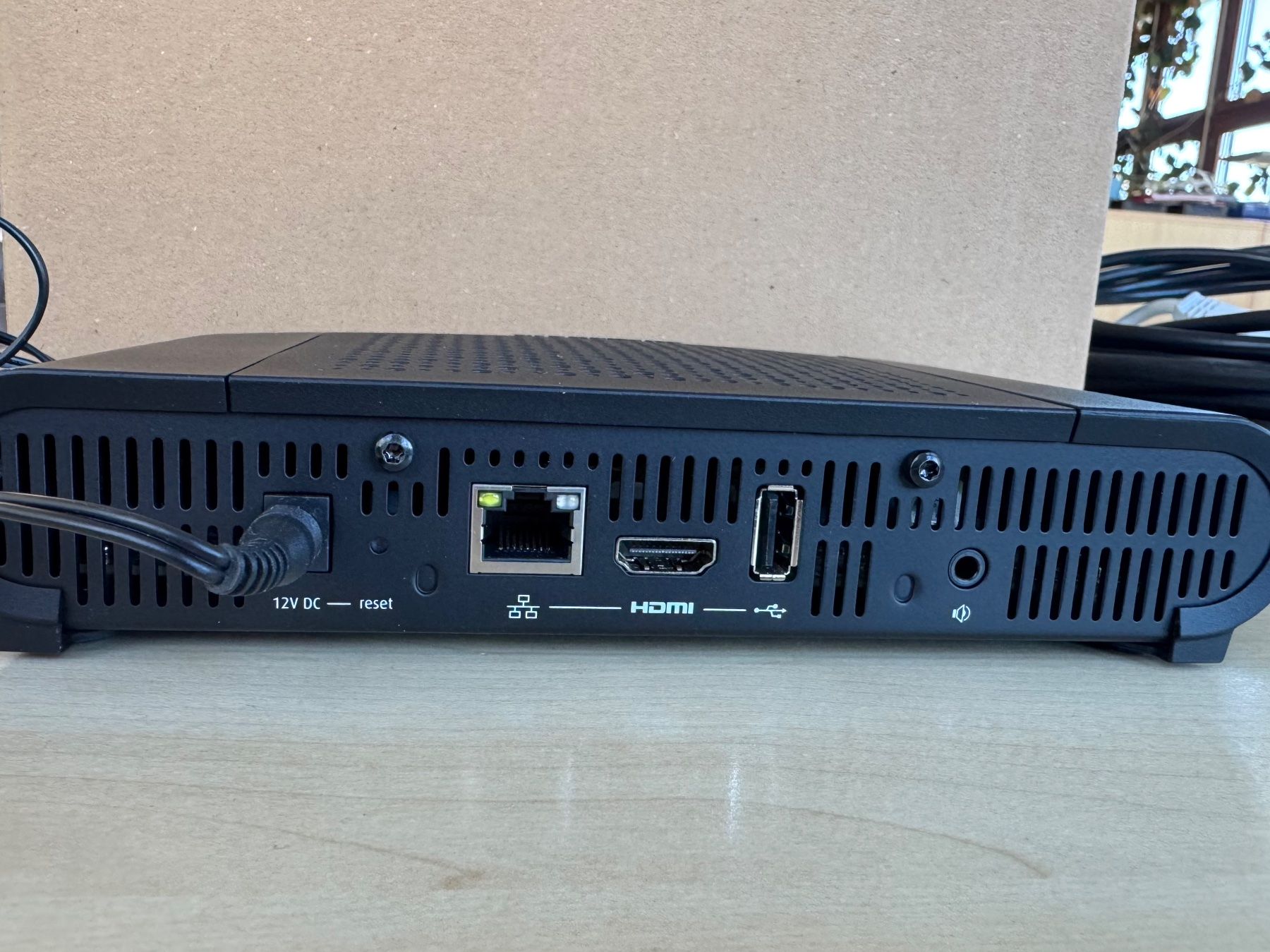 Barco Laufwerke & Adapter: BARCO KlickShare CS100 Wireless Präsentationssystem – Gebraucht aus Lachen SZ von TB_8853Lachen 2