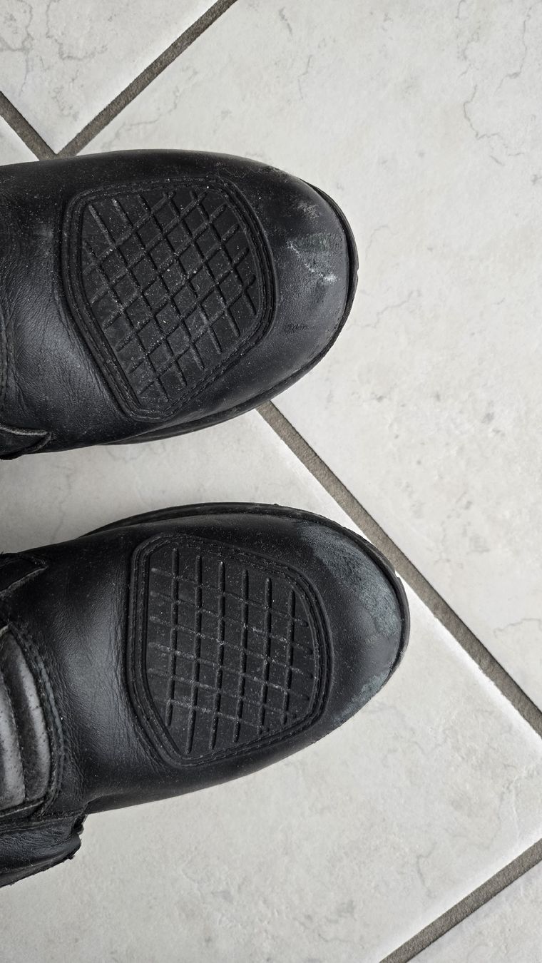 IXS Herrenschuhe: Motorrad Stiefel IXS Gr. 42 – Gebraucht aus Frick von mirandatairirustemi 2