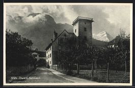 Thusis, Schlössli mit Strasse und Bergb