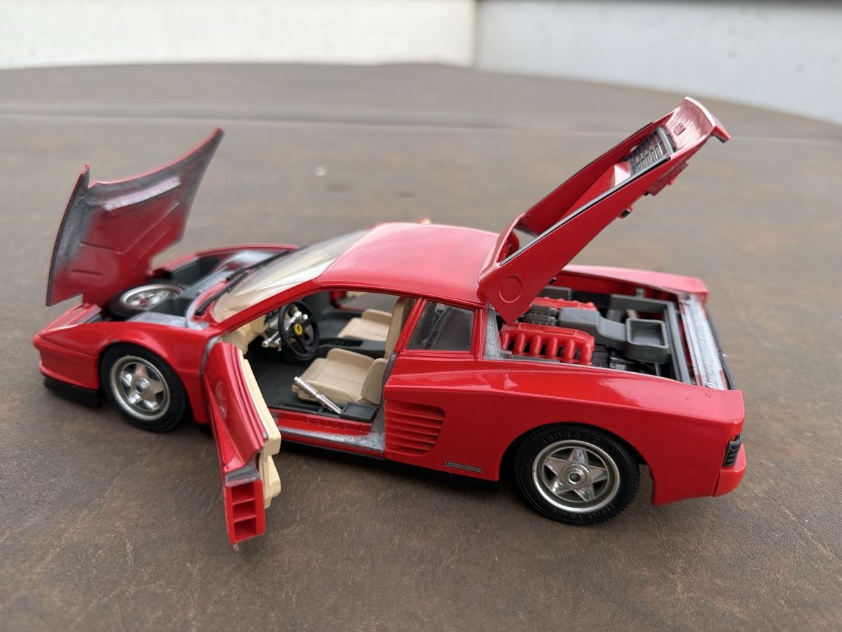 Bburago Voitures modèles: Ferrari Testarossa - 1/18 - Bburago – D'occasion à Wolfwil par Rolex1 5
